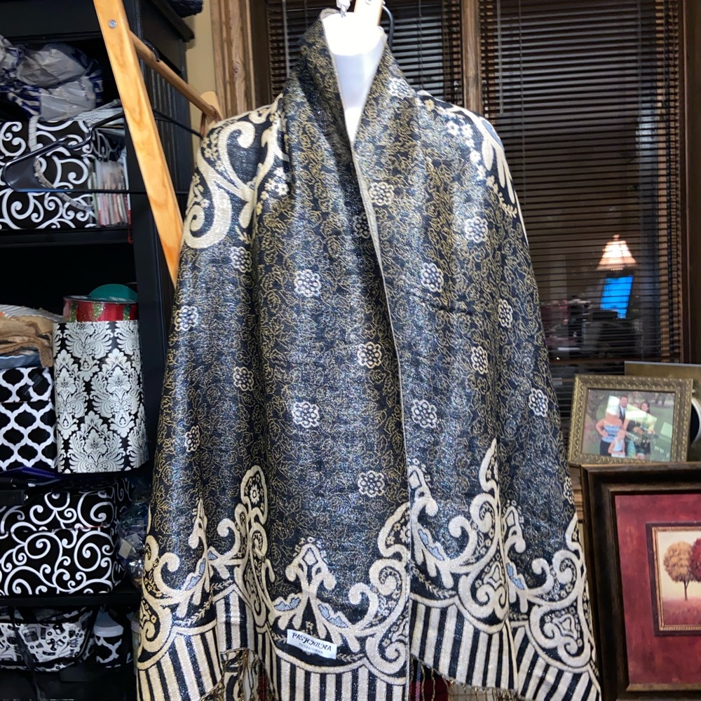 100% Pashmina scarf